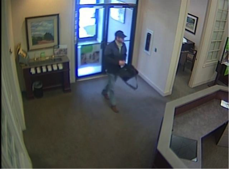 COBB COUNTY POLICE SEARCH FOR BANK ROBBERY SUSPECT