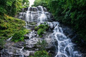 THE ULTIMATE GEORGIA WATERFALLS ROAD TRIP IS HERE—AND ANYONE CAN DO IT 1