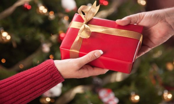 HOLIDAY GIFT GIVING – DENTIST STYLE