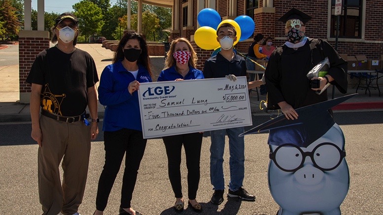 LGE Credit Union Awards $5,000 Scholarship to Wheeler High School Student