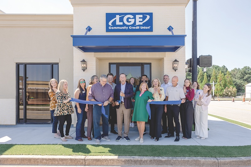 LGE COMMUNITY CREDIT UNION CELEBRATES RIBBON CUTTING  OF NEW BUILDING AT COBB COUNTY SAFETY VILLAGE